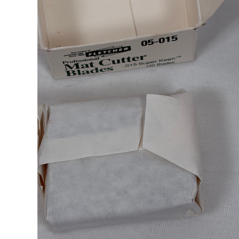 Fletcher 05-015 Professional Mat Cutter Blades .015 Super Keen 100 Count Box - Picture 4 of 6